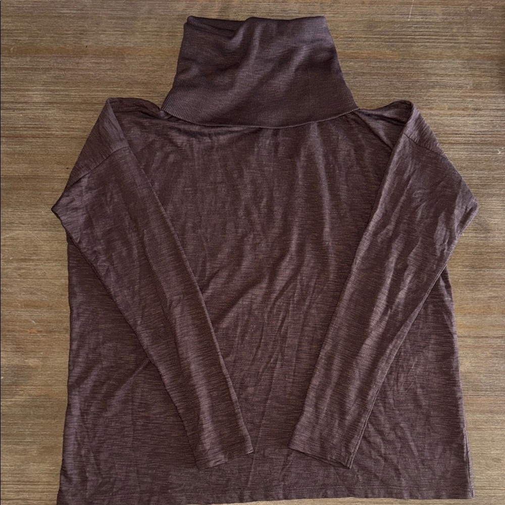 LiLLA | P brown Prima cotton turtle neck